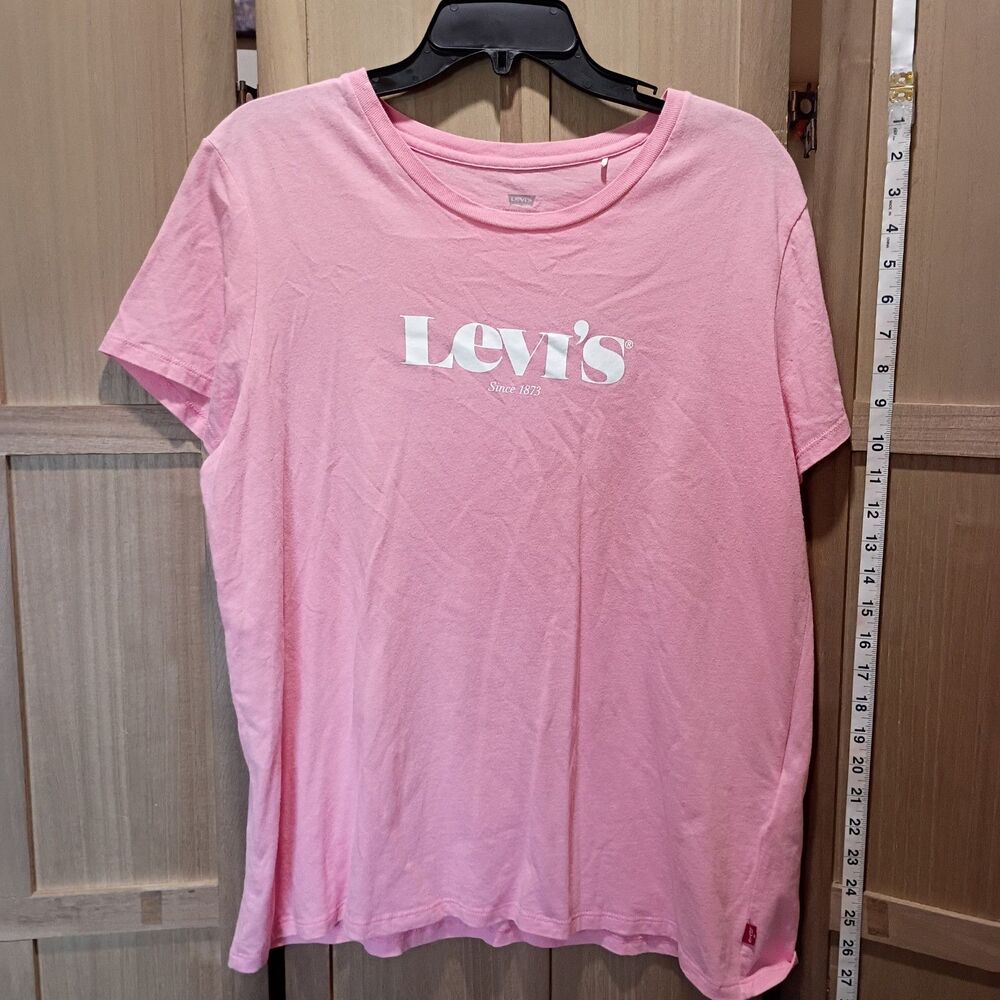 Levi's xl pink T-shirt